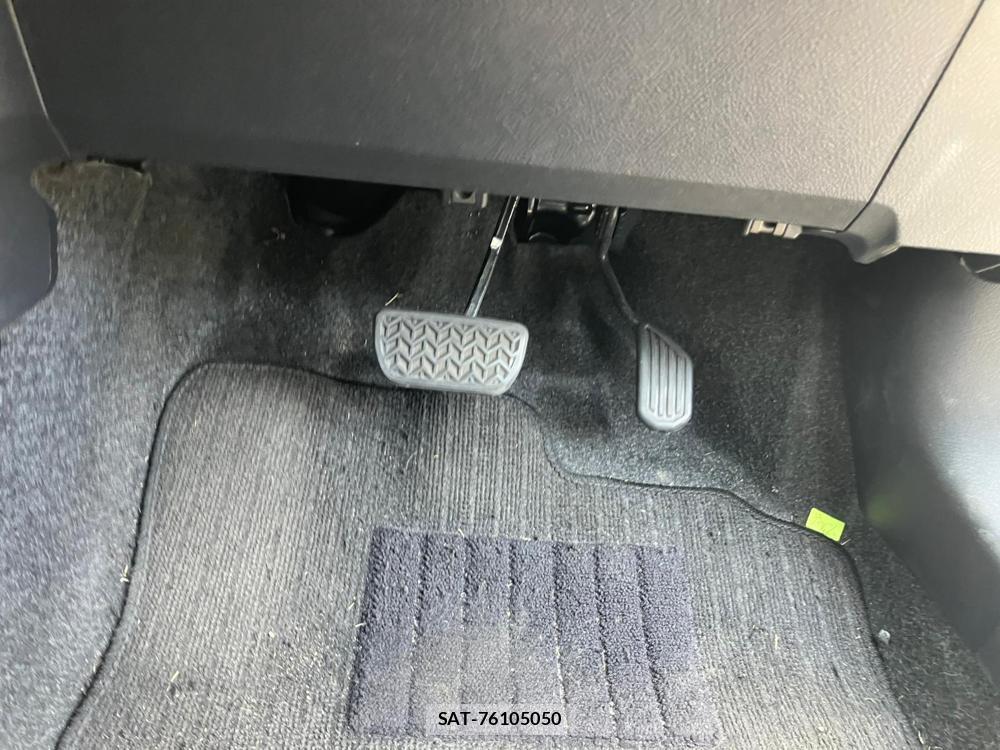 Toyota VITZ 2018 1273751-26