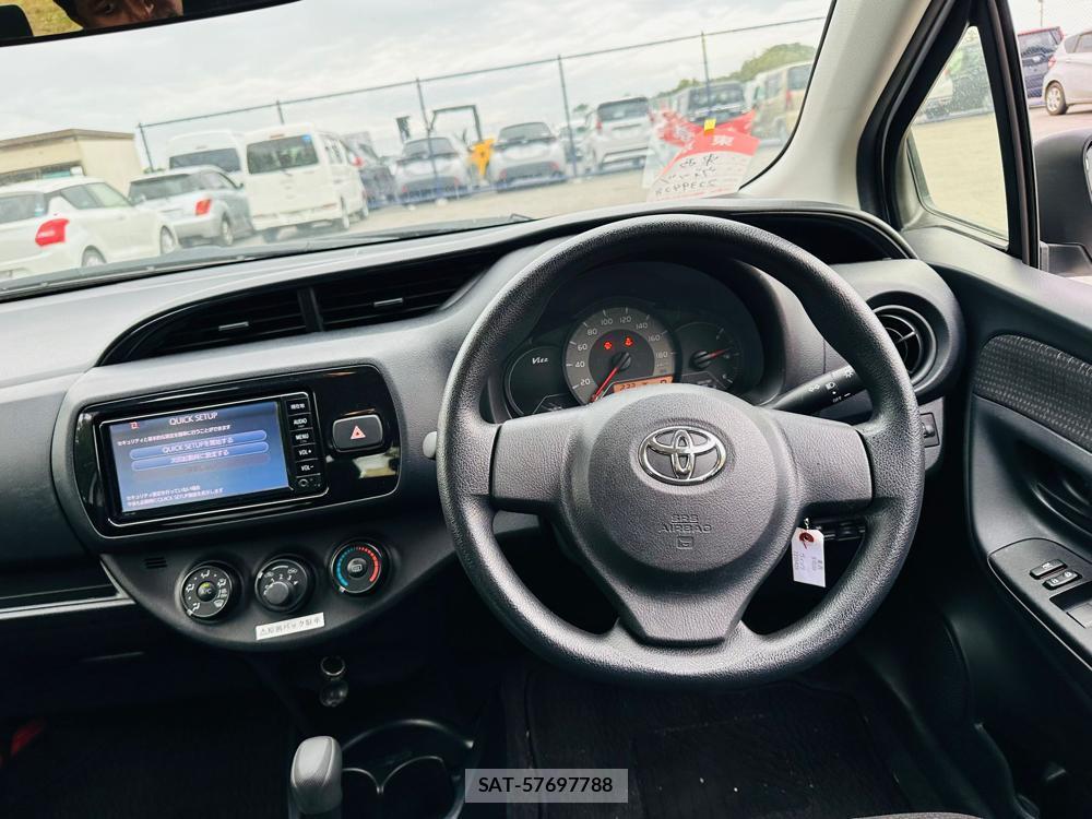 Toyota VITZ 2018 1300106-13