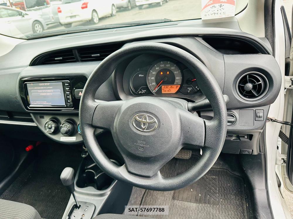Toyota VITZ 2018 1300106-14