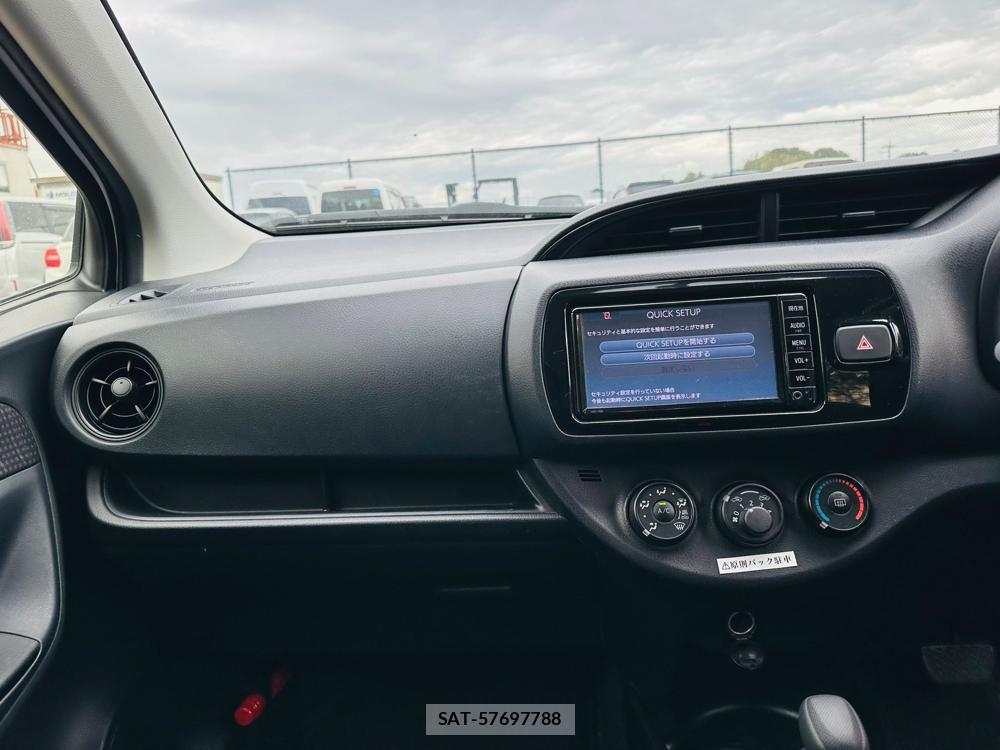 Toyota VITZ 2018 1300106-17