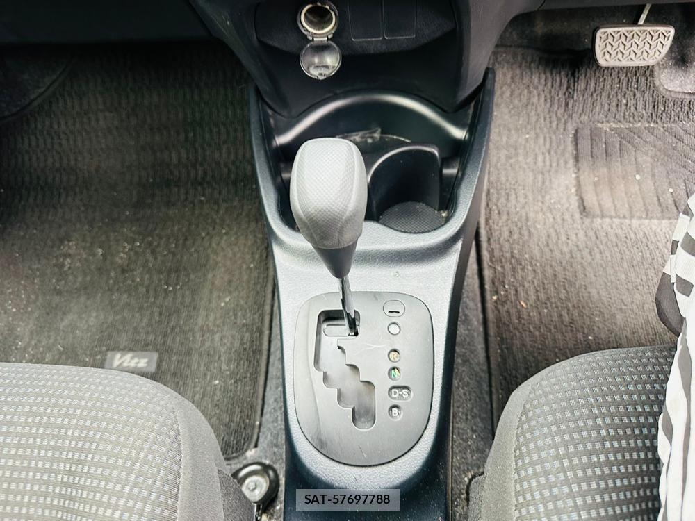 Toyota VITZ 2018 1300106-20