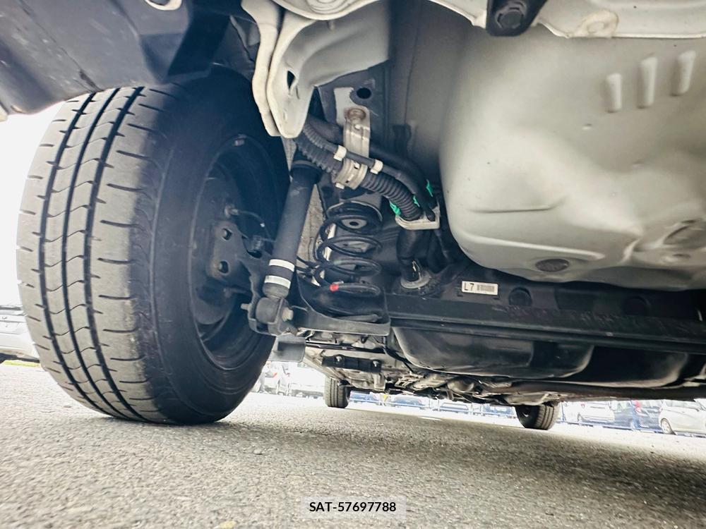 Toyota VITZ 2018 1300106-35