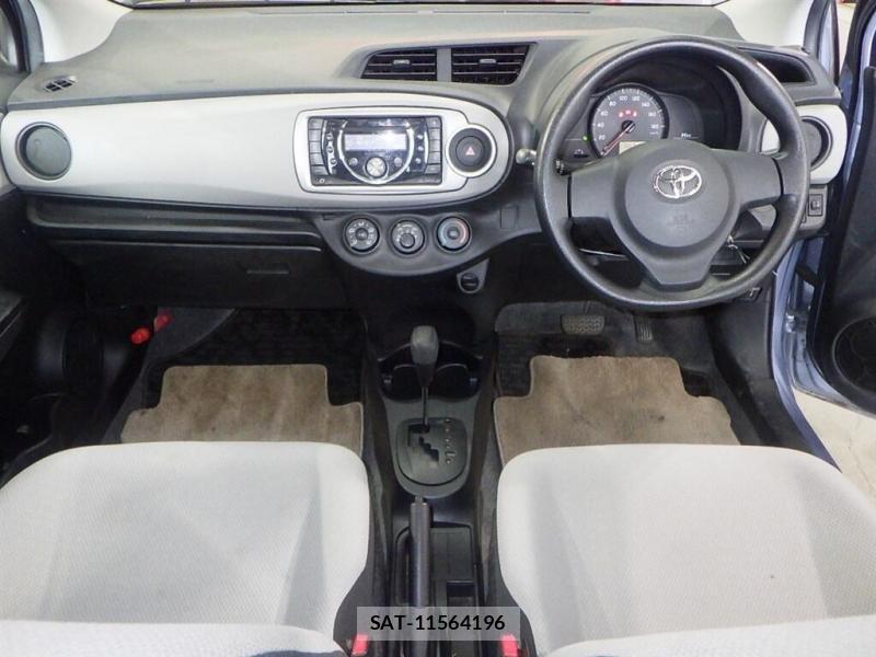Toyota VITZ 2011 3708628-4