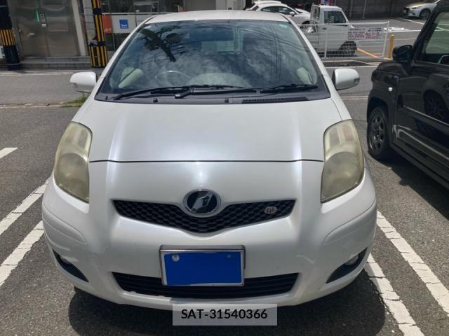 Toyota VITZ 2009-10 7226735-0