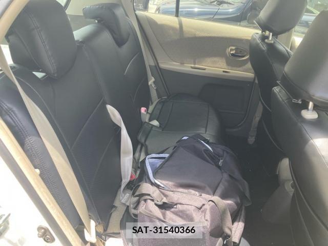 Toyota VITZ 2009-10 7226735-17