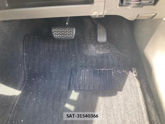Toyota VITZ 2009-10 7226735-19