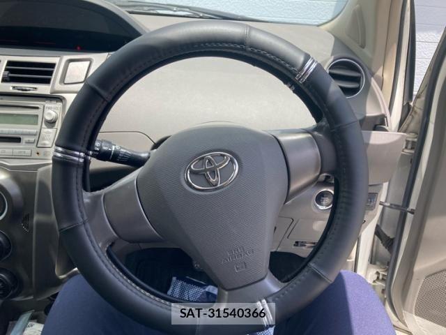 Toyota VITZ 2009-10 7226735-21