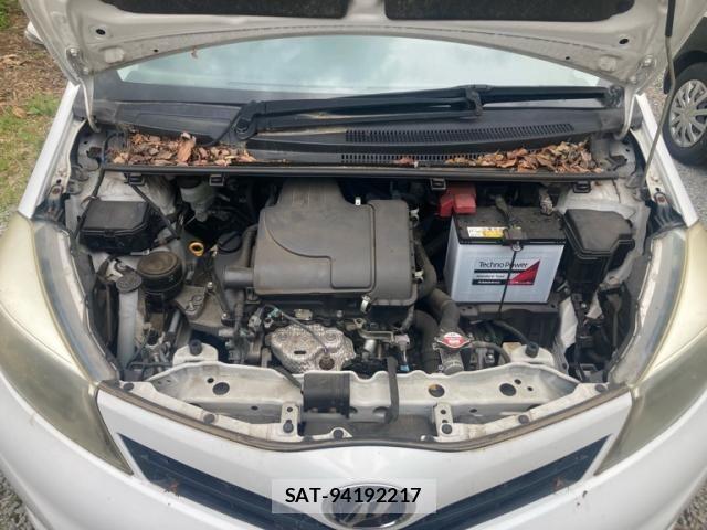 Toyota VITZ 2012-04 7226732-19
