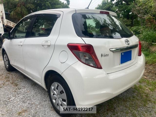 Toyota VITZ 2012-04 7226732-4