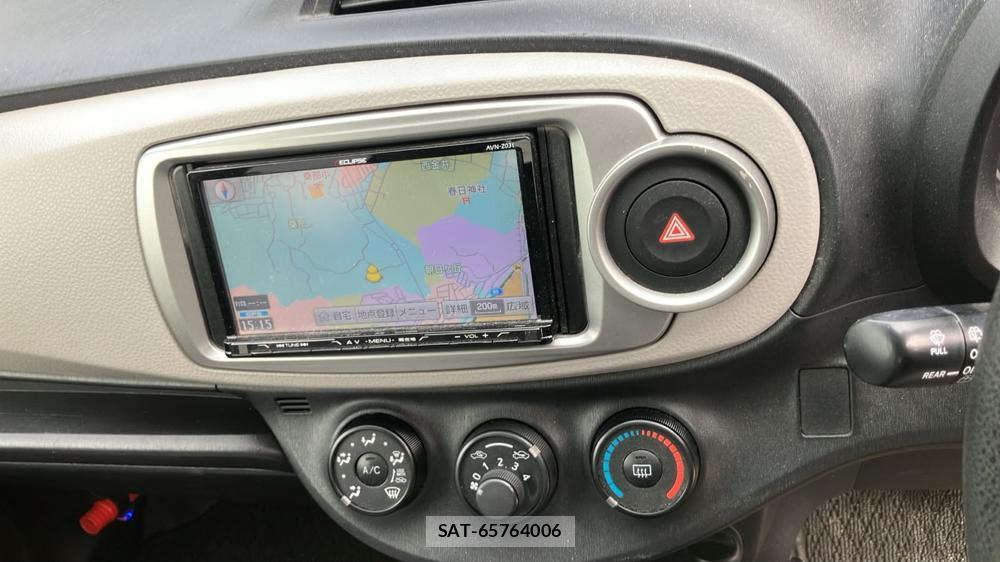 Toyota VITZ 2012-04 7603302-15