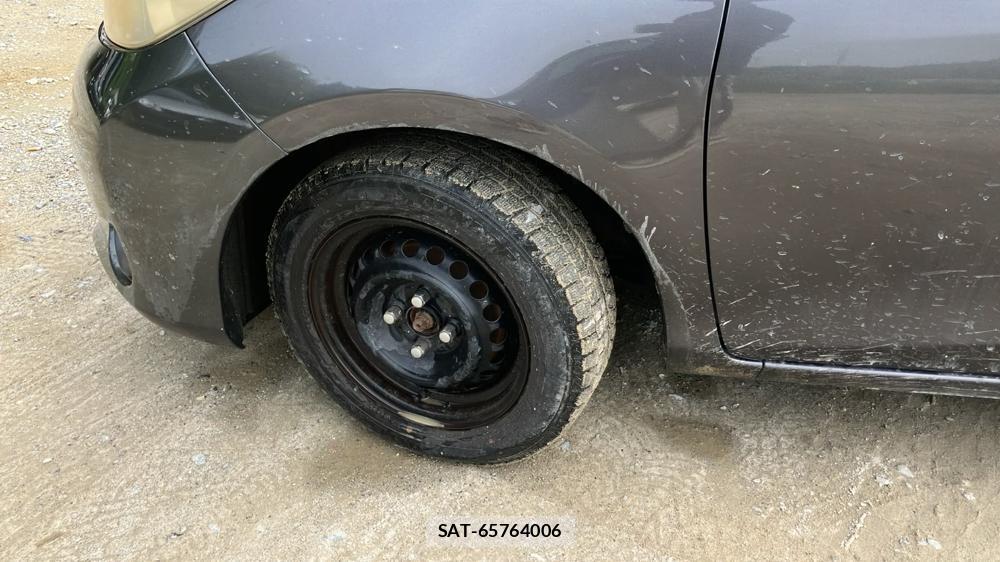 Toyota VITZ 2012-04 7603302-23