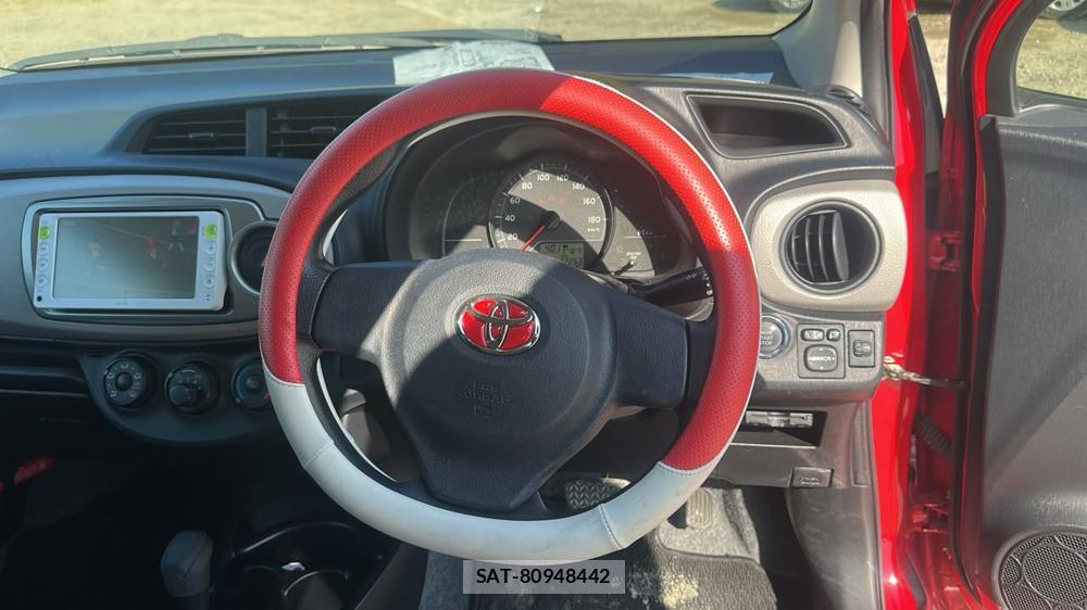 Toyota VITZ 2011-10 7603301-13