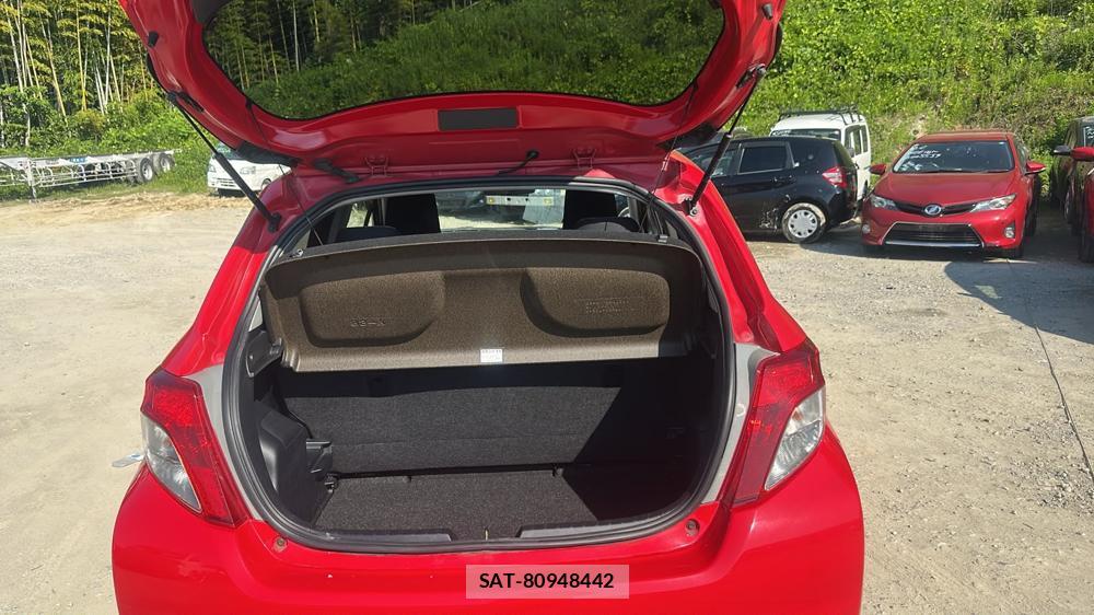 Toyota VITZ 2011-10 7603301-22