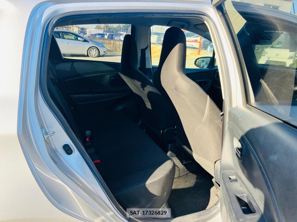 Toyota VITZ 2018-03 678206-10