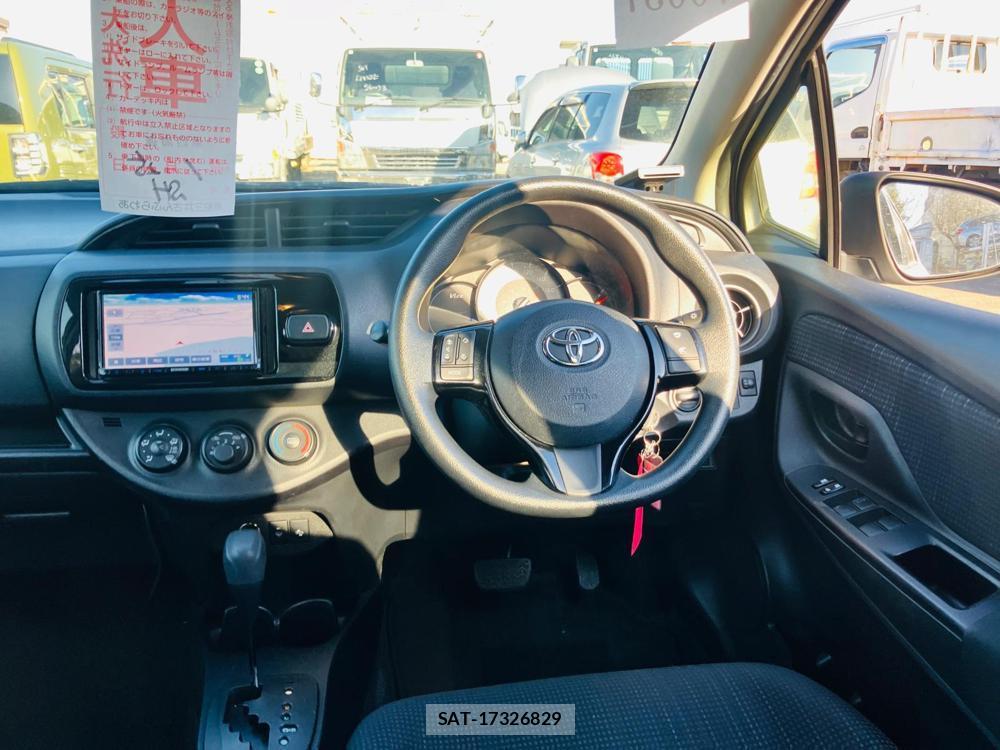 Toyota VITZ 2018-03 678206-13