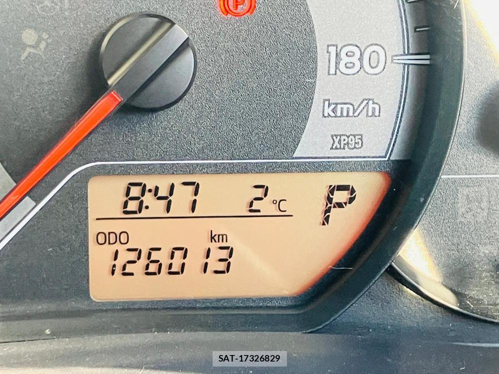 Toyota VITZ 2018-03 678206-18