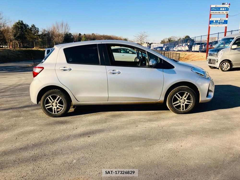 Toyota VITZ 2018-03 678206-1
