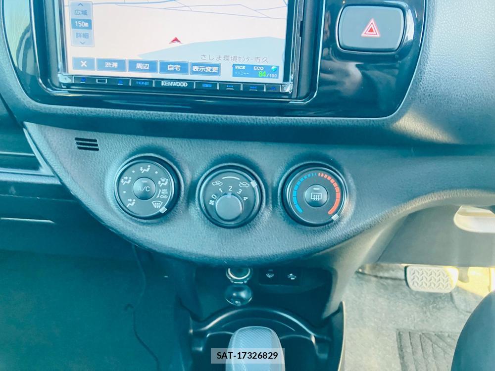 Toyota VITZ 2018-03 678206-23
