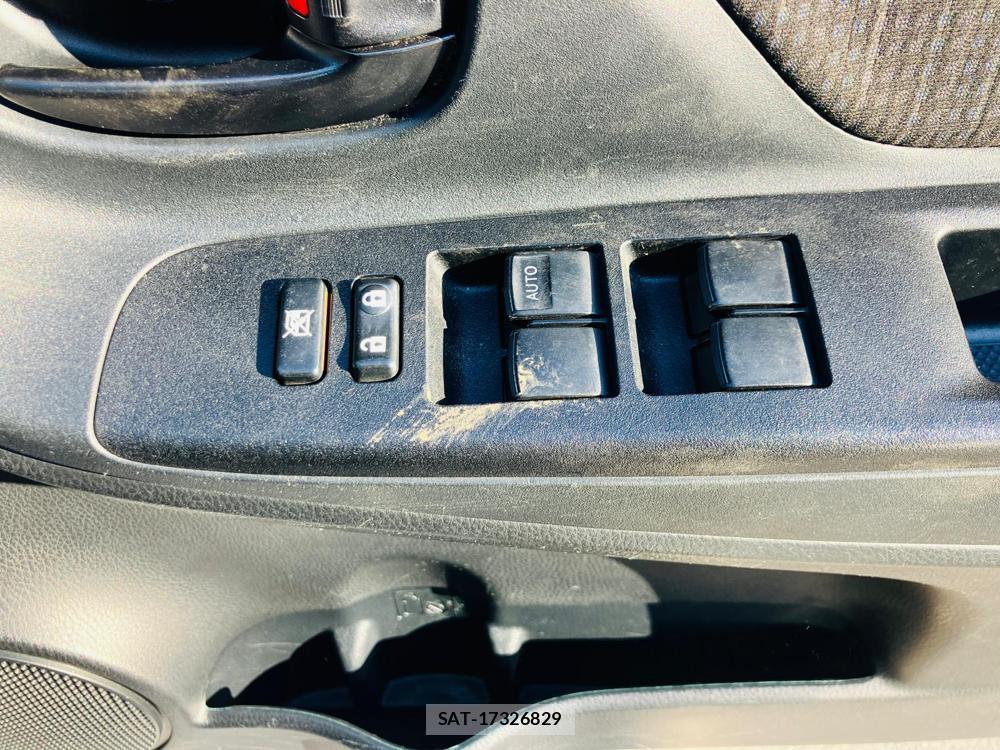 Toyota VITZ 2018-03 678206-28