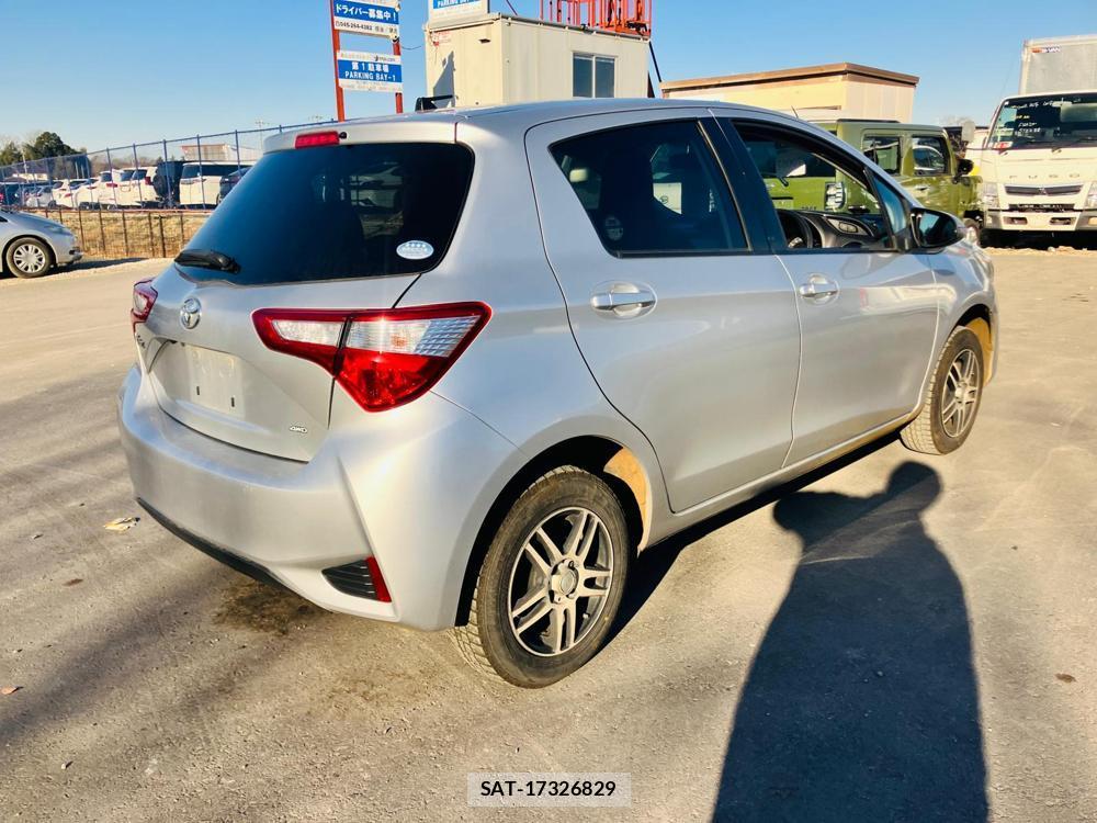 Toyota VITZ 2018-03 678206-2