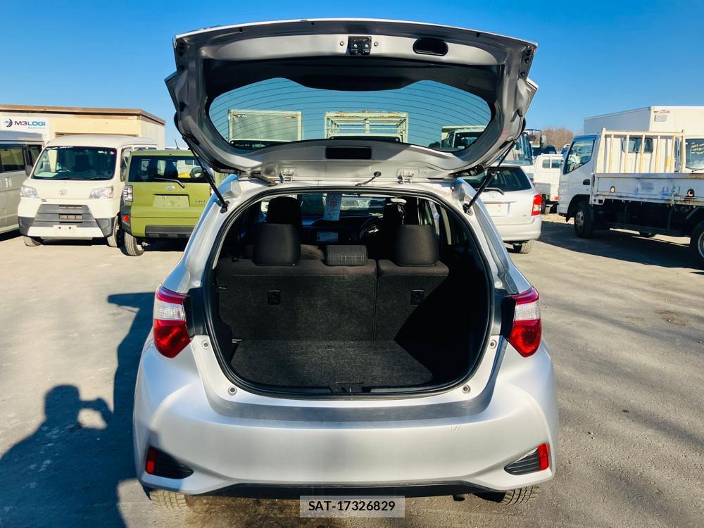 Toyota VITZ 2018-03 678206-34