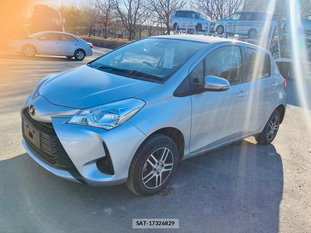 Toyota VITZ 2018-03 678206-6