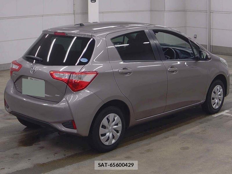 Toyota VITZ 2019-03 737499-2