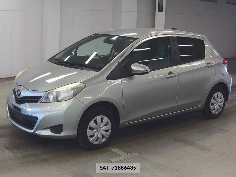 Toyota VITZ 2011 3940264-3