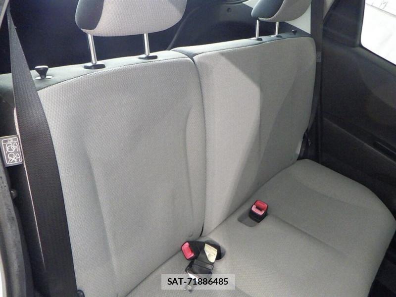 Toyota VITZ 2011 3940264-5