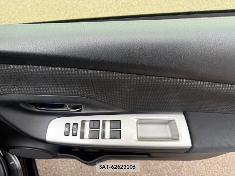 Toyota VITZ 2015-03 1311411-28