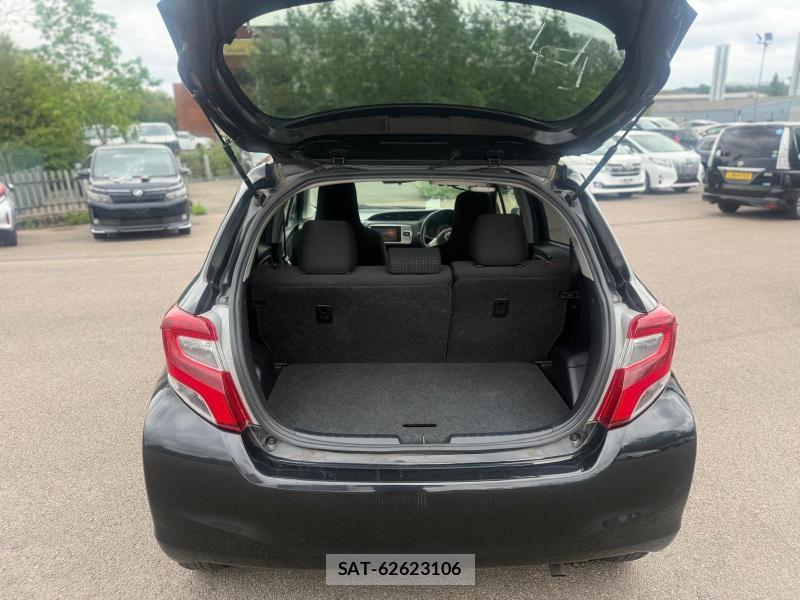 Toyota VITZ 2015-03 1311411-34