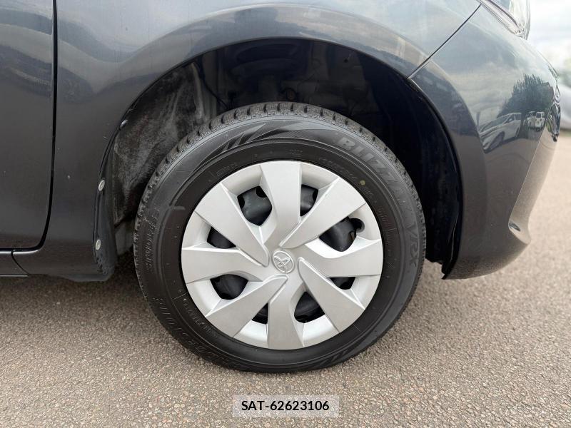 Toyota VITZ 2015-03 1311411-36