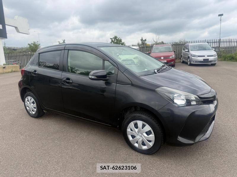 Toyota VITZ 2015-03 1311411-6
