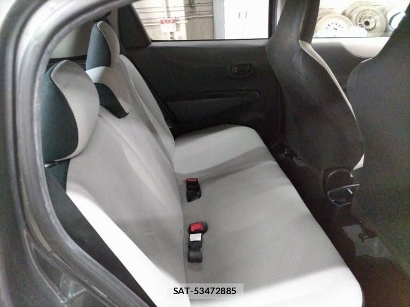 Toyota VITZ 2013-09 7632866-5