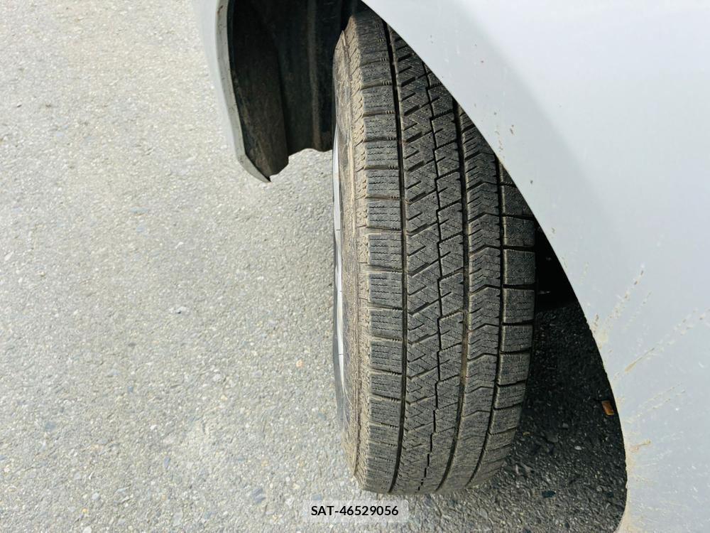 Toyota VITZ 2011-03 7632868-31