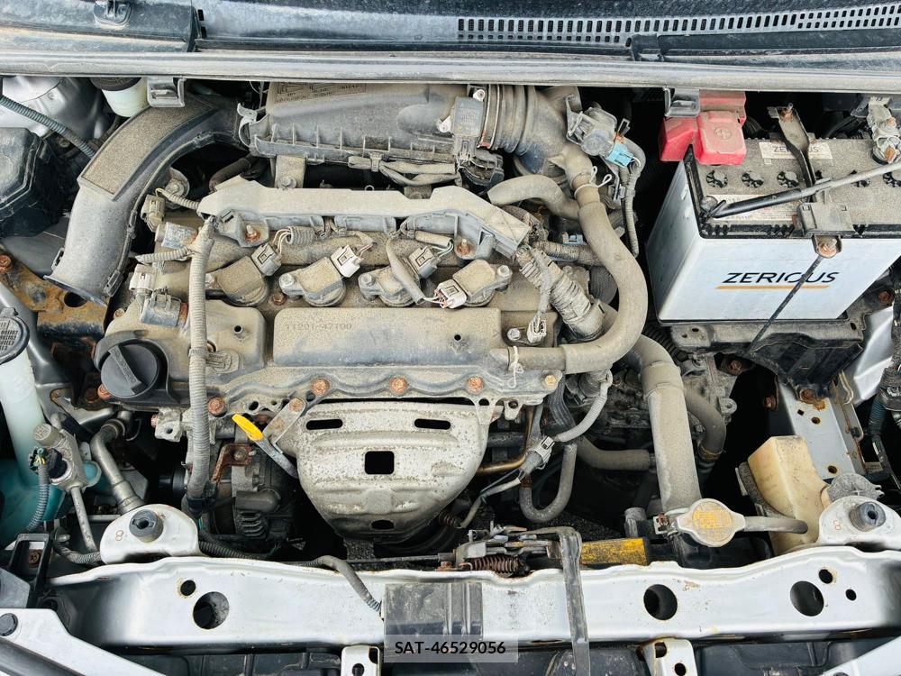 Toyota VITZ 2011-03 7632868-33