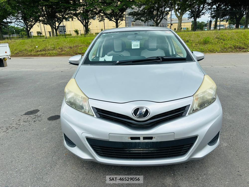 Toyota VITZ 2011-03 7632868-7