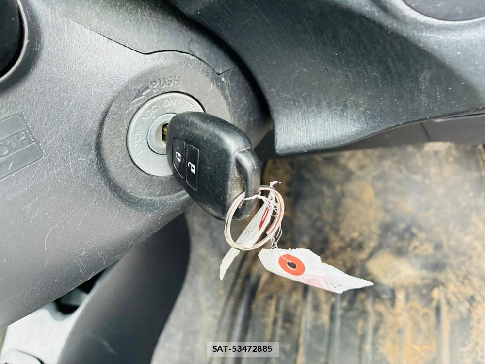 Toyota VITZ 2013-09 7632866-16