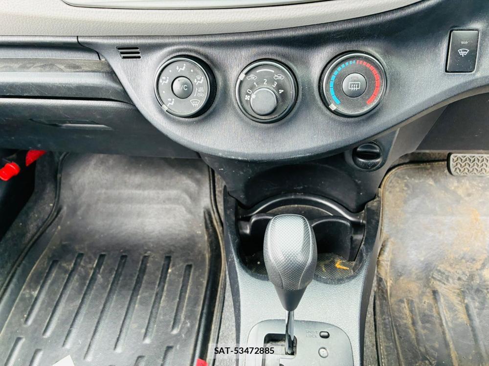 Toyota VITZ 2013-09 7632866-19