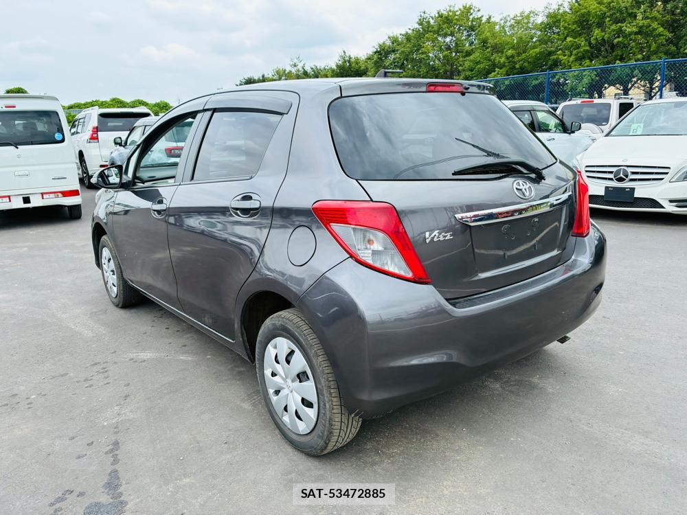 Toyota VITZ 2013-09 7632866-2