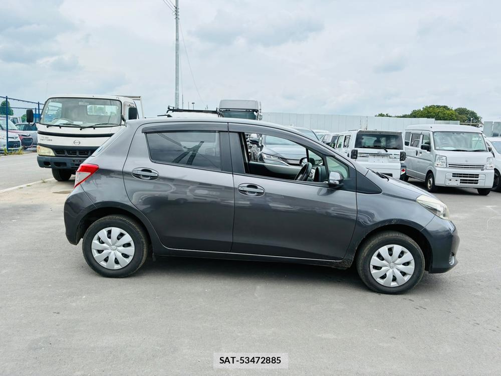 Toyota VITZ 2013-09 7632866-5