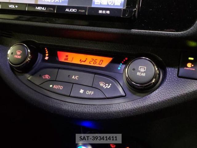 Toyota VITZ HYBRID 2019-01 3390422-18