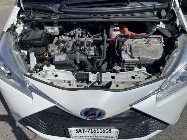 Toyota VITZ HYBRID 2019-08 4244065-26