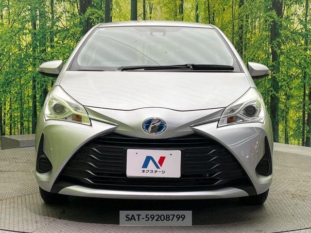 Toyota VITZ HYBRID 2017-10 4424837-14