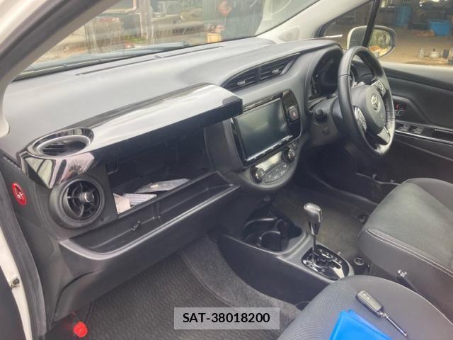 Toyota VITZ HYBRID 2017-04 4759178-8