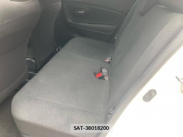 Toyota VITZ HYBRID 2017-04 4759178-11