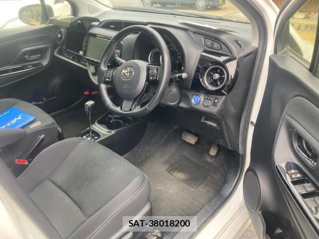 Toyota VITZ HYBRID 2017-04 4759178-12