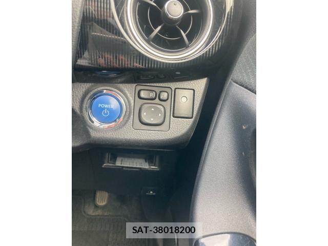 Toyota VITZ HYBRID 2017-04 4759178-13