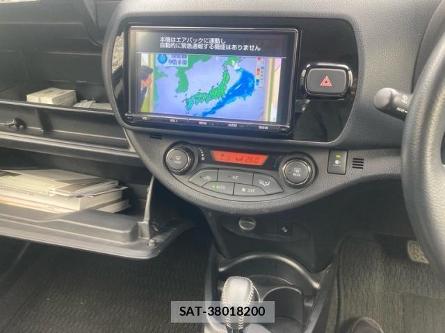 Toyota VITZ HYBRID 2017-04 4759178-17