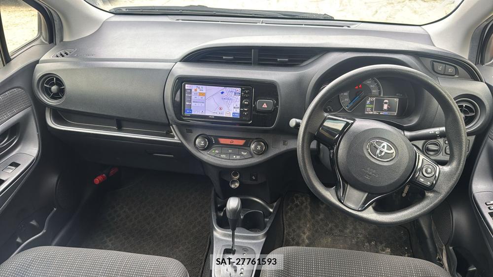 Toyota VITZ HYBRID 2018 4854291-12
